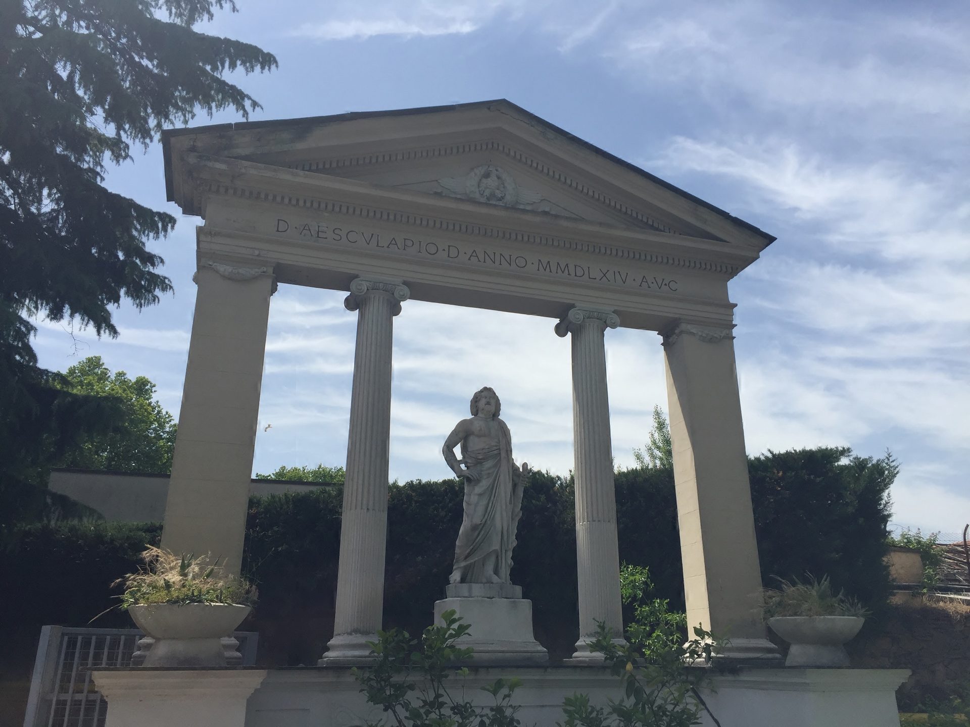 Asclepius' monument, Villa Flaminia, Rome - 01.jpg